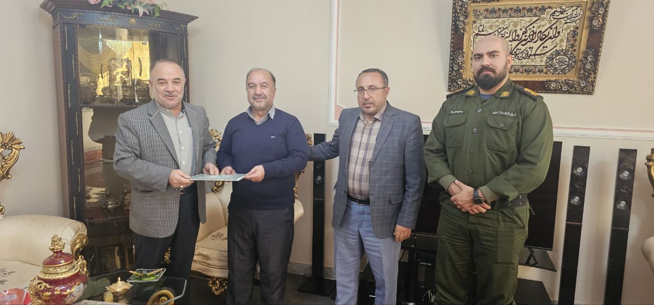 دیدار با 46 نفر از بازنشستگان انتظامی شهرستان تبریز دیدار با 46 نفر از بازنشستگان انتظامی شهرستان تبریز