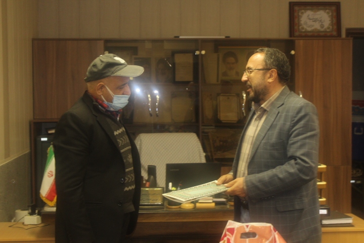 دیدار با 46 نفر از بازنشستگان انتظامی شهرستان تبریز دیدار با 46 نفر از بازنشستگان انتظامی شهرستان تبریز