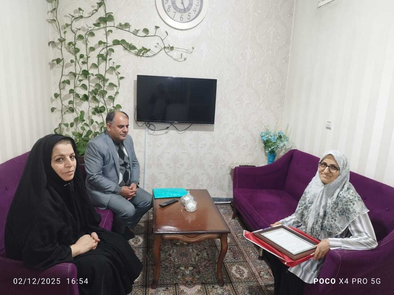 دیدار مدیر ارشد اداره بازنشستگی نیروهای مسلح استان البرز با 5 نفر از مستمری بگیران فراجا استان البرز دیدار مدیر ارشد اداره بازنشستگی نیروهای مسلح استان البرز با 5 نفر از مستمری بگیران فراجا استان البرز