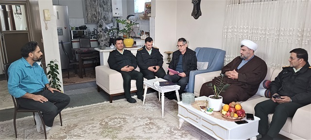 دیدار فرمانده انتظامی شهرستان آستارا با پیشکسوتان