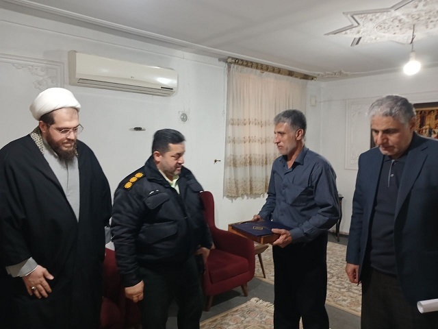 دیدار فرمانده انتظامی شهرستان رودبار با پیشکسوتان و مستمری بگیران شهرستان دیدار فرمانده انتظامی شهرستان رودبار با پیشکسوتان و مستمری بگیران شهرستان