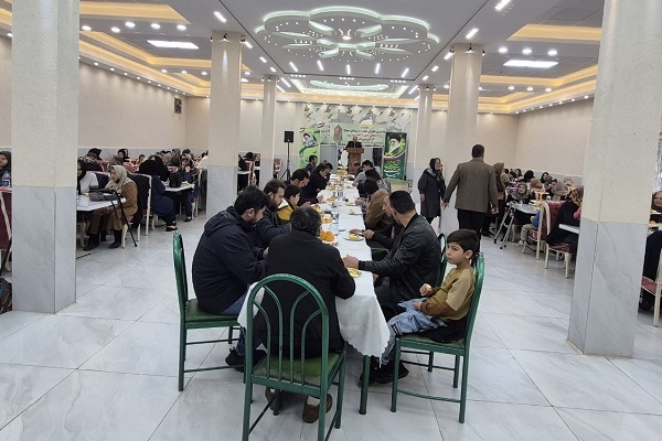 برگزاری ضیافت خانوادگی شهرستان سنندج با حضور 25 مستمری بگیر و خانواده آنها برگزاری ضیافت خانوادگی شهرستان سنندج با حضور 25 مستمری بگیر و خانواده آنها