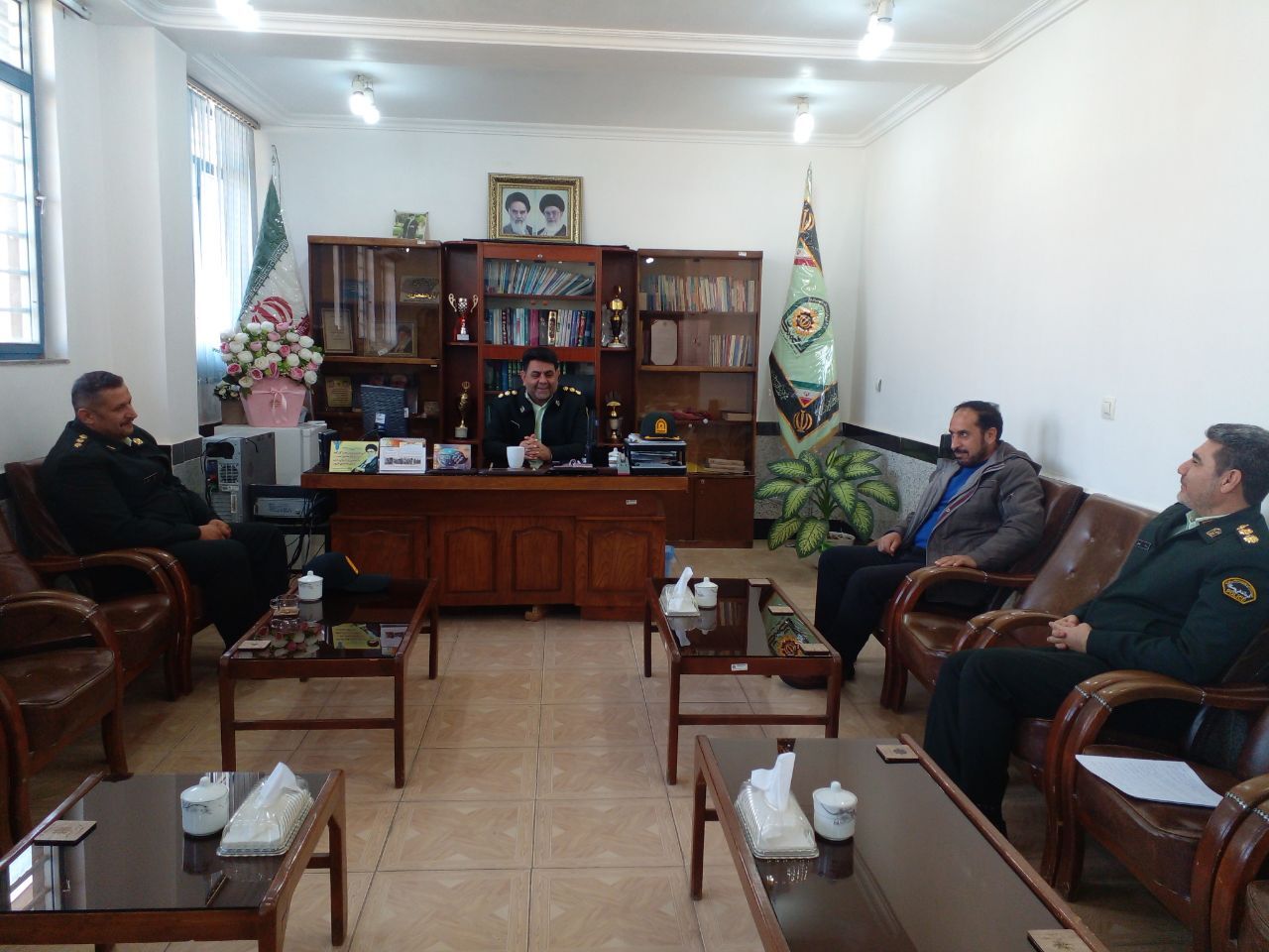 جلسه تعامل با فرمانده انتظامی شهرستان عجب شیر و جانشین پلیس راه آهن شهرستان