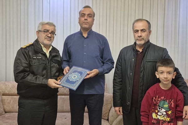 دیدار با 3 پیشکسوت بازنشسته شهرستان سنندج دیدار با 3 پیشکسوت بازنشسته شهرستان سنندج