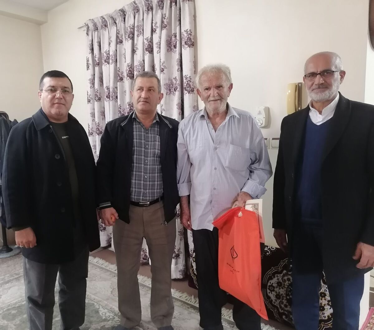 دیدار وتجلیل از پیشکسوت انتظامی مصیب مصیبی شهرودی در شهرستان قائمشهر