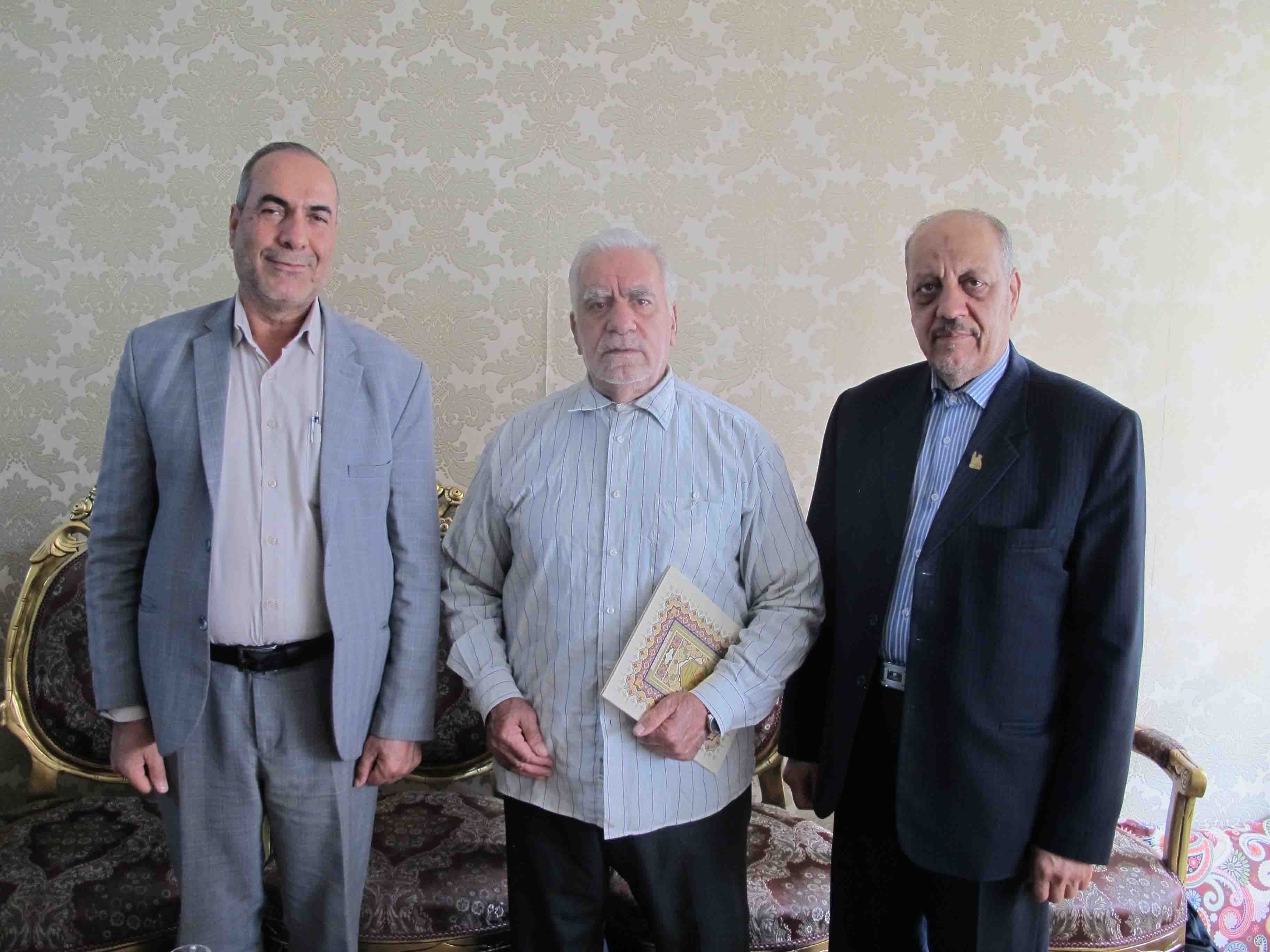 دیدار و سرکشی از 4 نفر پیشکسوت در شهرستان اراک دیدار و سرکشی از 4 نفر پیشکسوت در شهرستان اراک