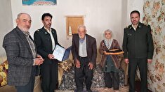 دیدار جانشین فرمانده انتظامی شهرستان گلپایگان با ۳ نفر از اعضاء وابسته