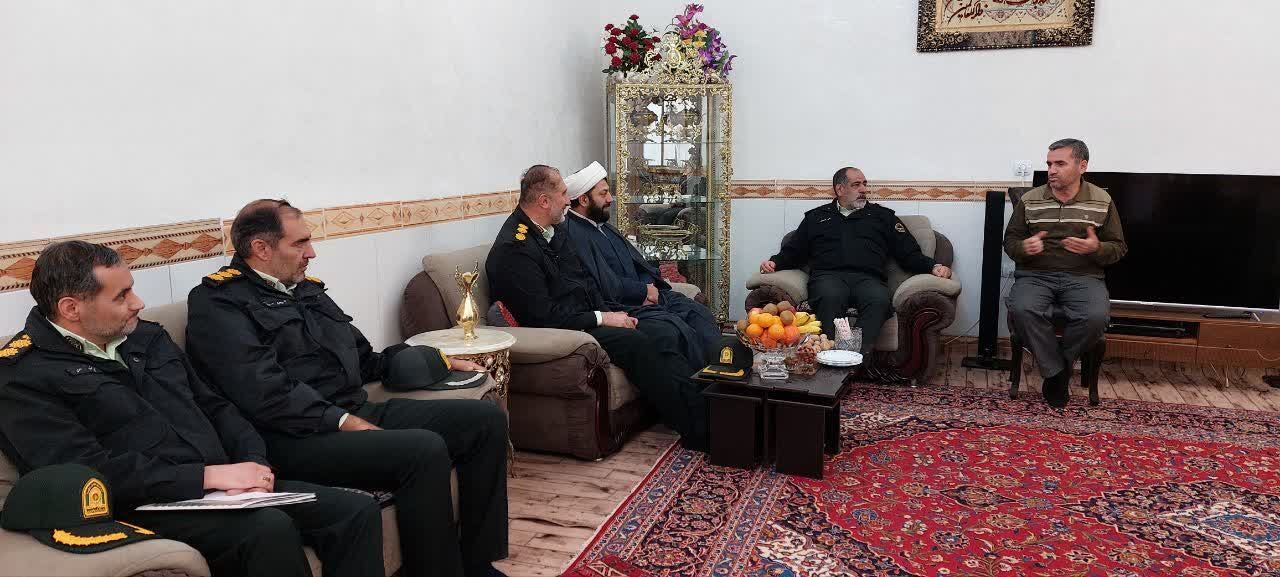  دیدار سردار محمدی با بازنشسته انتظامی «محمد قنبری» در شهرستان میانه