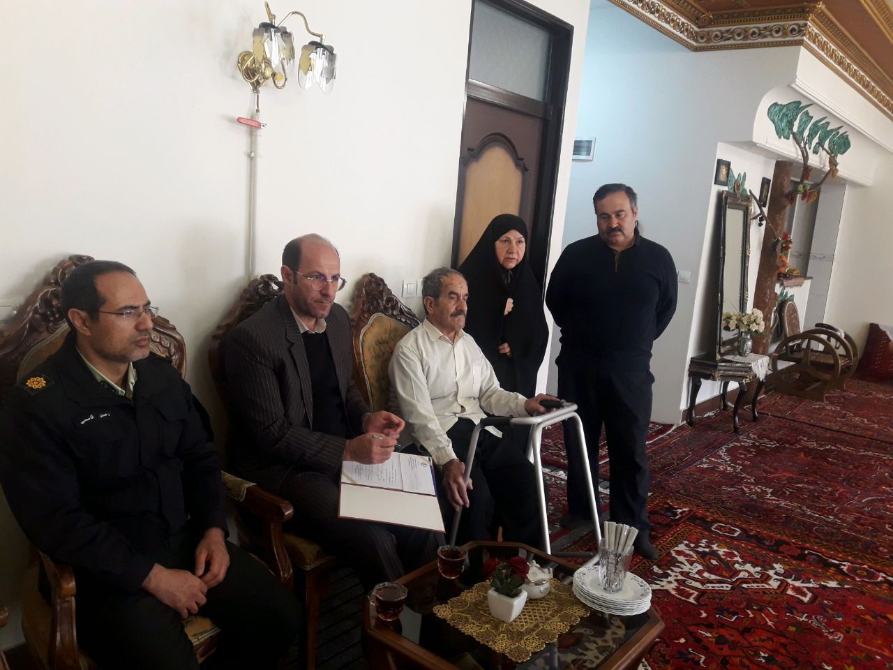 دیدار با ۴ نفر از اعضای وابسته شهرستان مراغه در منزل دیدار با ۴ نفر از اعضای وابسته شهرستان مراغه در منزل