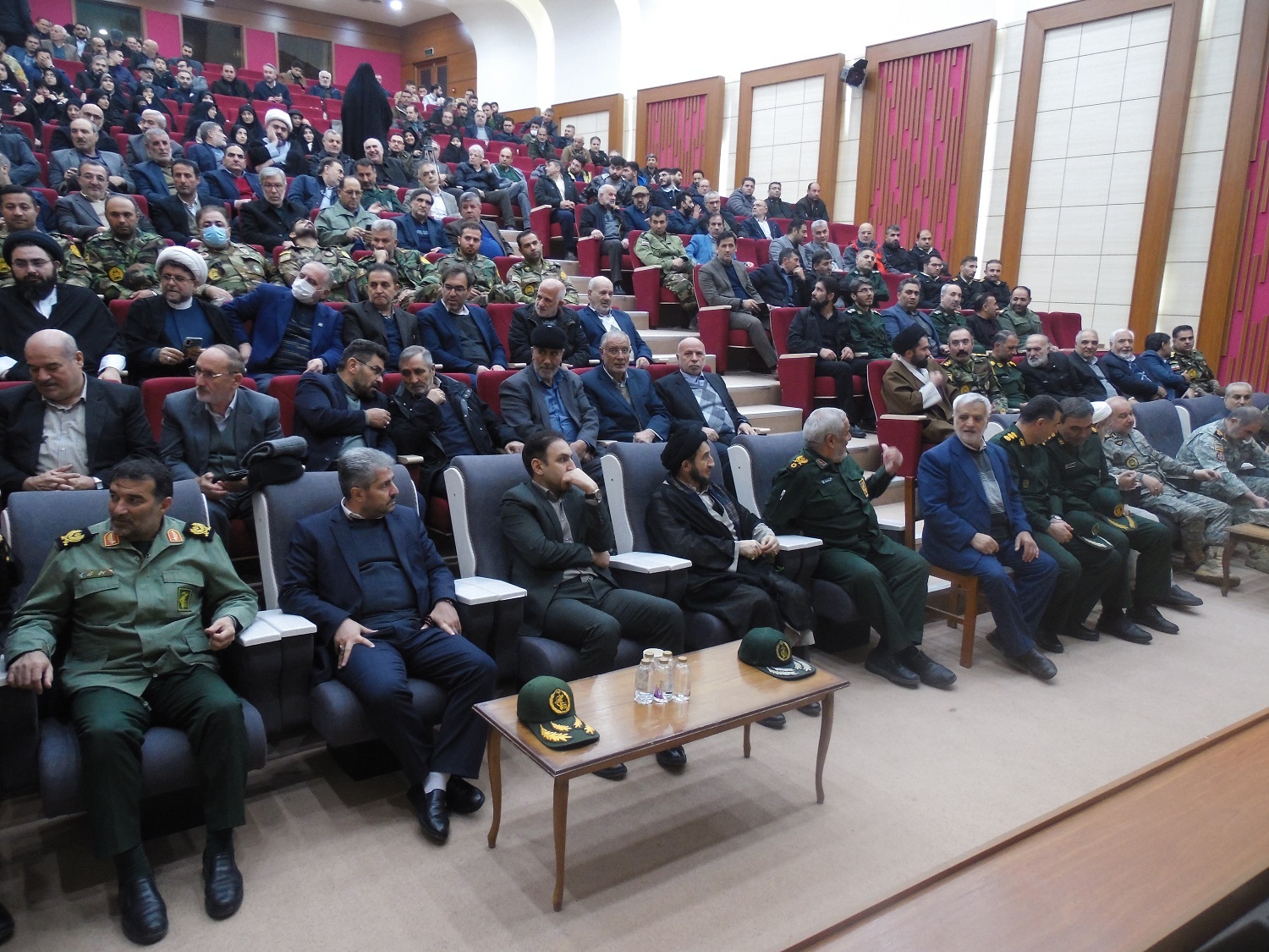 جلسه تودیع و معارفه مدیرکل آثار نشر دفاع مقدس و مقاومت استان اردبیل