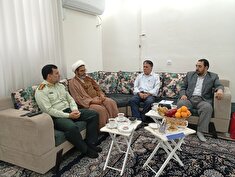 دیدار با ۵ نفر از بازنشستگان و مستمری بگیران شهرستان خرمشهر