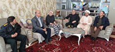 دیدار فرمانده انتظامی شهرستان آذرشهر از بازنشسته بیمار در منزل محسن نقی زاده دهخوارقانی
