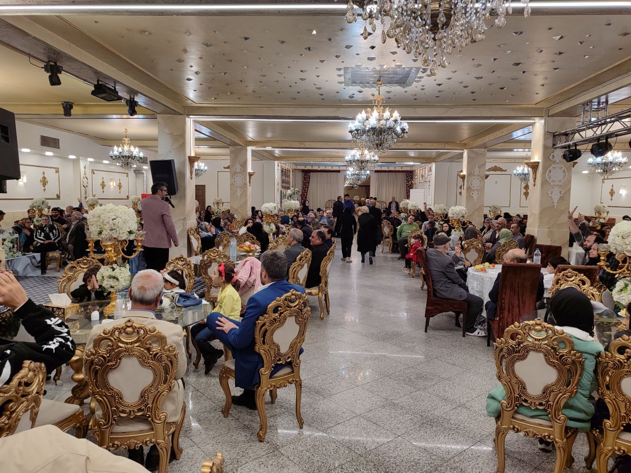 برگزاری ضیافت با حضور 85 خانواده بازنشسته و مستمری بگیر انتظامی در استان البرز