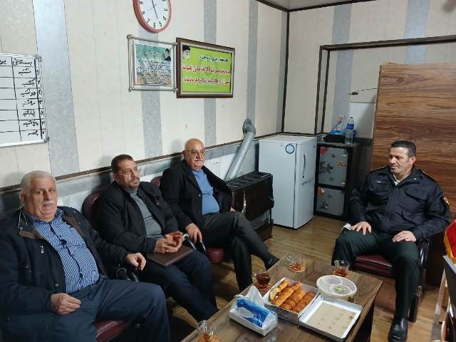 دیدار فرمانده پاسگاه دهسر شهرستان آستانه اشرفیه با بازنشستگان