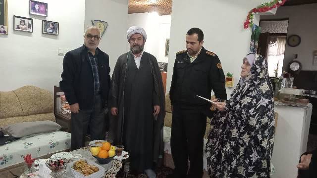 دیدار با دو نفر مستمری بگیر شهرستان بندرانزلی