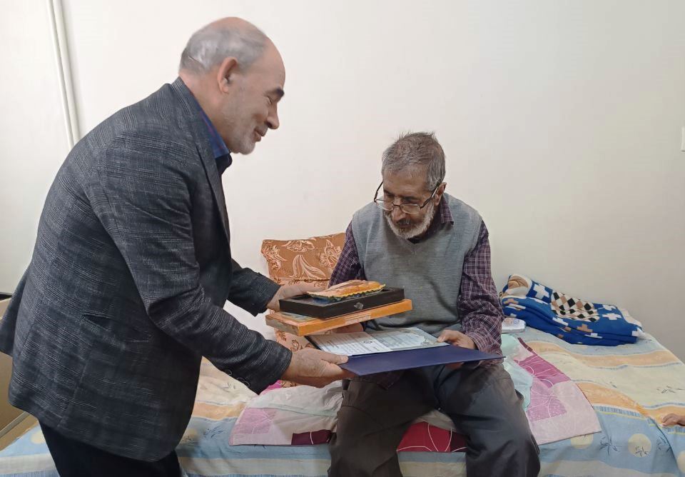 دیدار مسئول دفتر نمایندگی شهرستان گلپایگان با ۳ نفر از پیشکسوتان