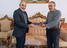 دیدار مسئول دفتر نمایندگی شهرستان گلپایگان با ۳ نفر از پیشکسوتان