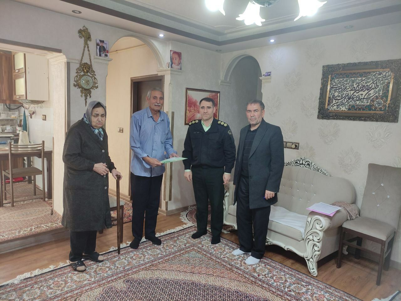 دیدار وعیادت با 2 نفر بازنشسته و مستمری بگیر