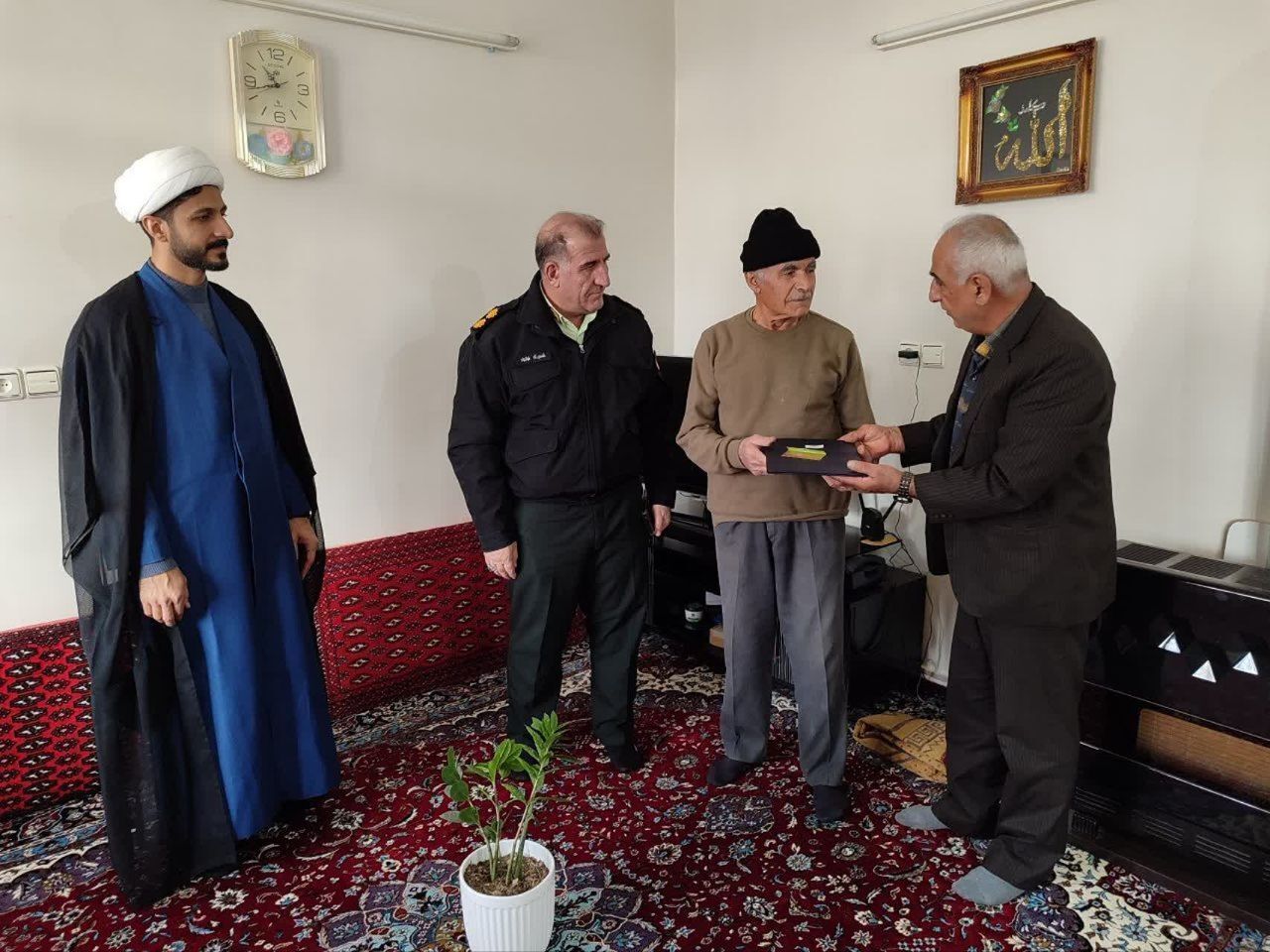 دیدار با 3 نفر از اعضای وابسته شهرستان ساوجبلاغ