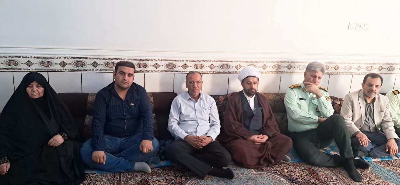 دیدار با 3 نفر از بازنشستگان و مستمری بگیران شهرستان رامهرمز