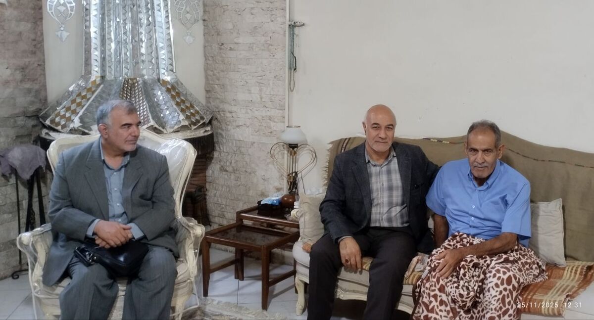 دیدار و عیادت از بازنشسته بیمار حسن خندستان