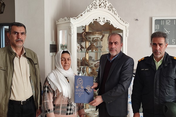 دیدار با 2 عضو مستمریبگیر شهرستان سنندج دیدار با 2 عضو مستمریبگیر شهرستان سنندج